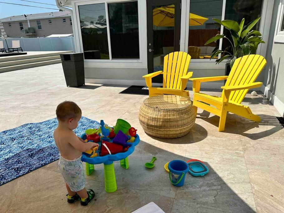 New Dog Paradise - Near The Beach Img & Downtown Μπράντεντον Εξωτερικό φωτογραφία