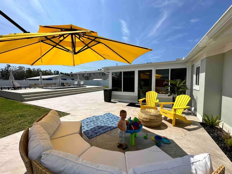 New Dog Paradise - Near The Beach Img & Downtown Μπράντεντον Εξωτερικό φωτογραφία